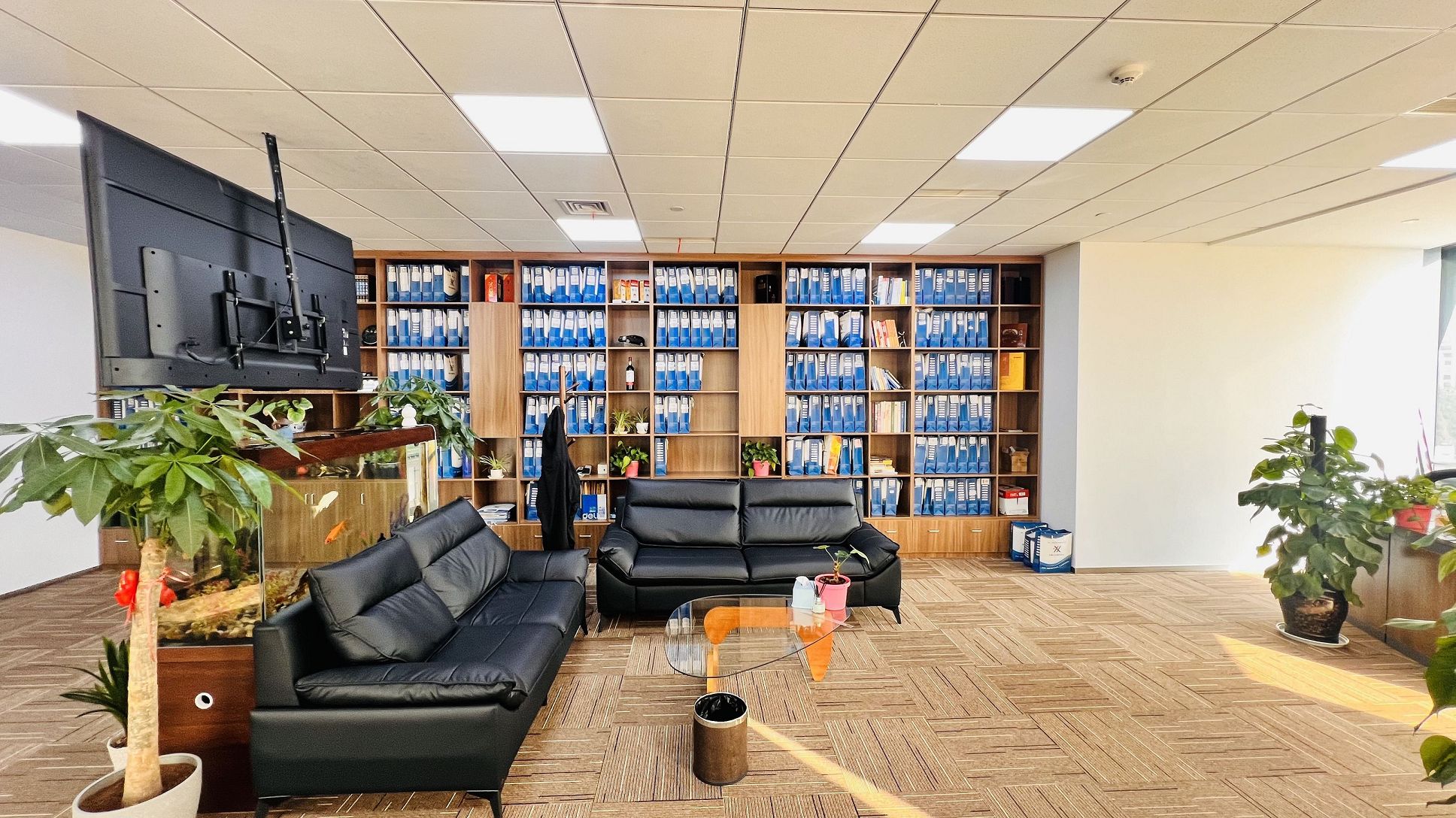 运营小程序要什么公司？